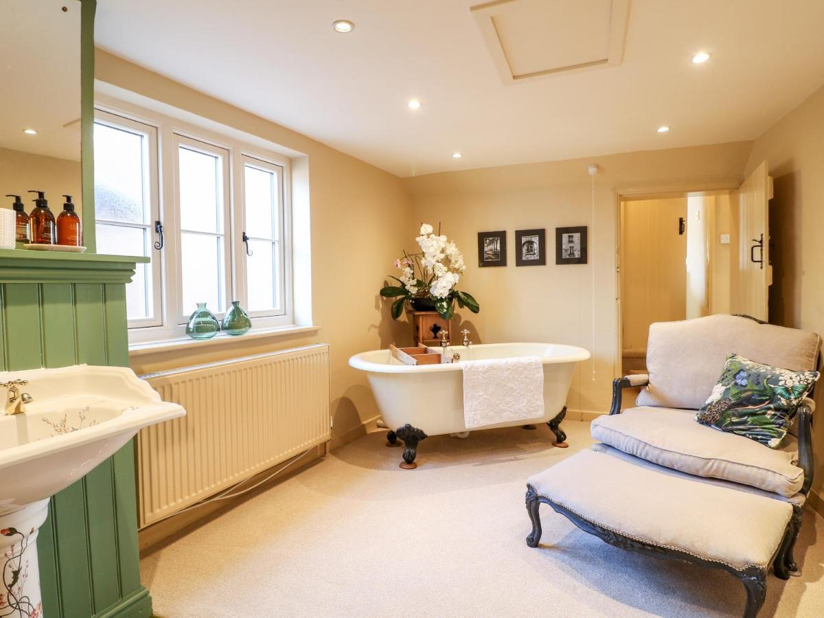 Bluebell Cottage Rugeley Buitenkant foto