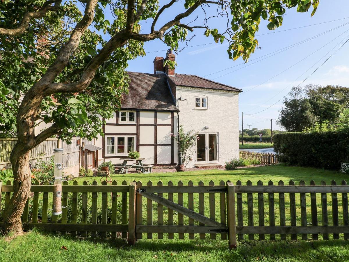 Bluebell Cottage Rugeley Buitenkant foto