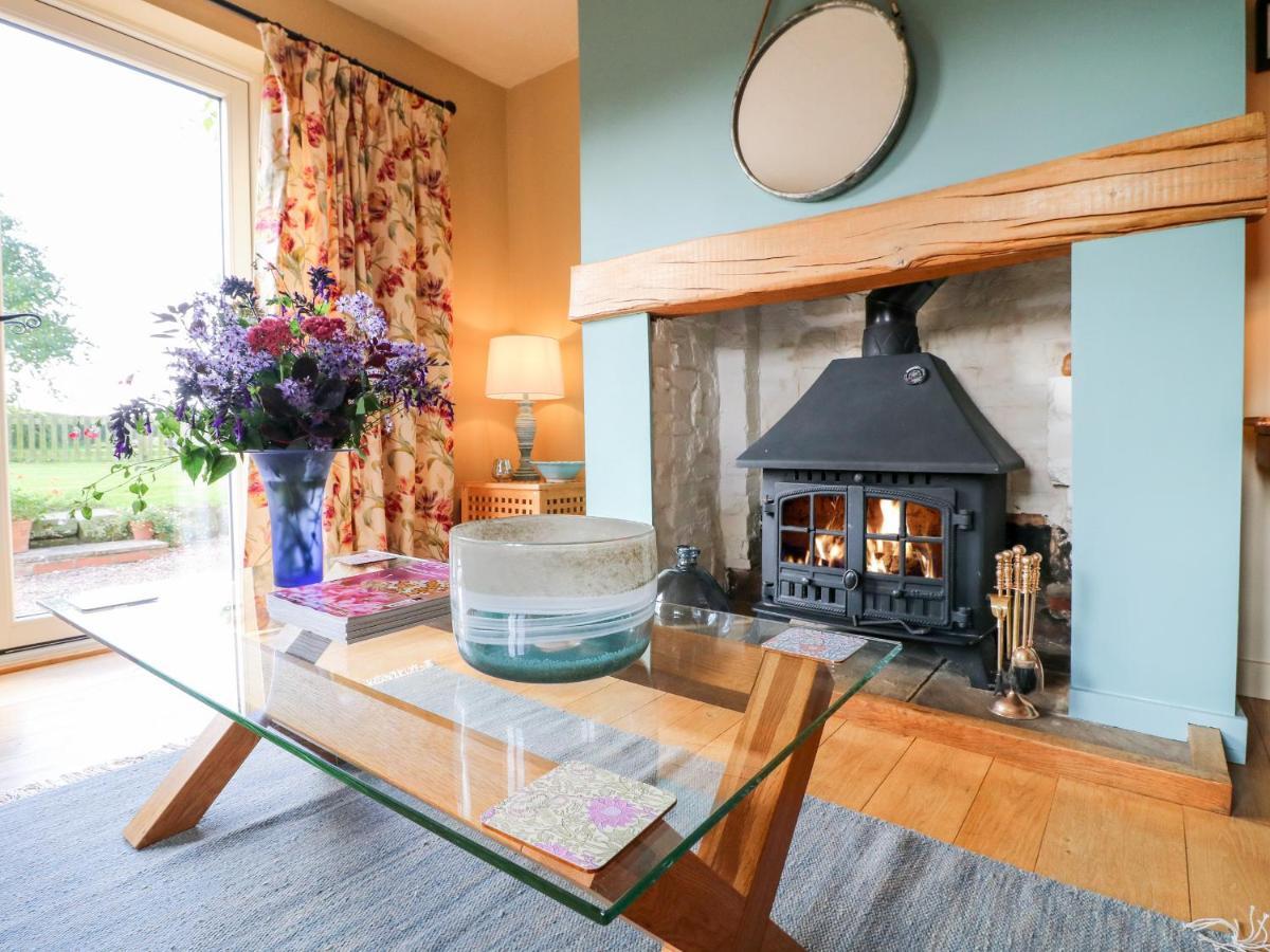 Bluebell Cottage Rugeley Buitenkant foto